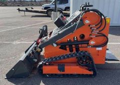 Mini Skid Steer Loader Green - Image 3
