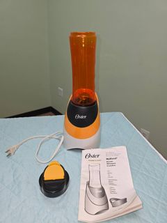 Oster Blender with Accessories Lot - Image 2