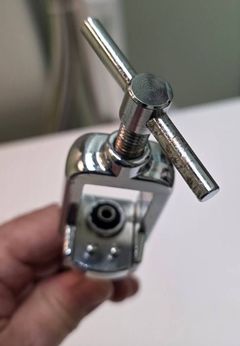 Flexible Metal Gas Connection Hose With Valve - Image 4