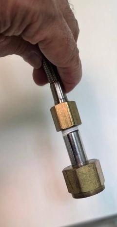 Flexible Metal Gas Connection Hose With Valve - Image 6