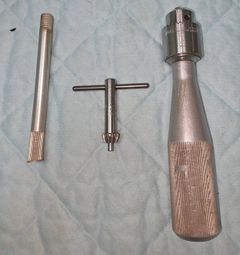 Surgical Instrument Hand Drill Chuck with Key and Pin Protection Extender - Image 5