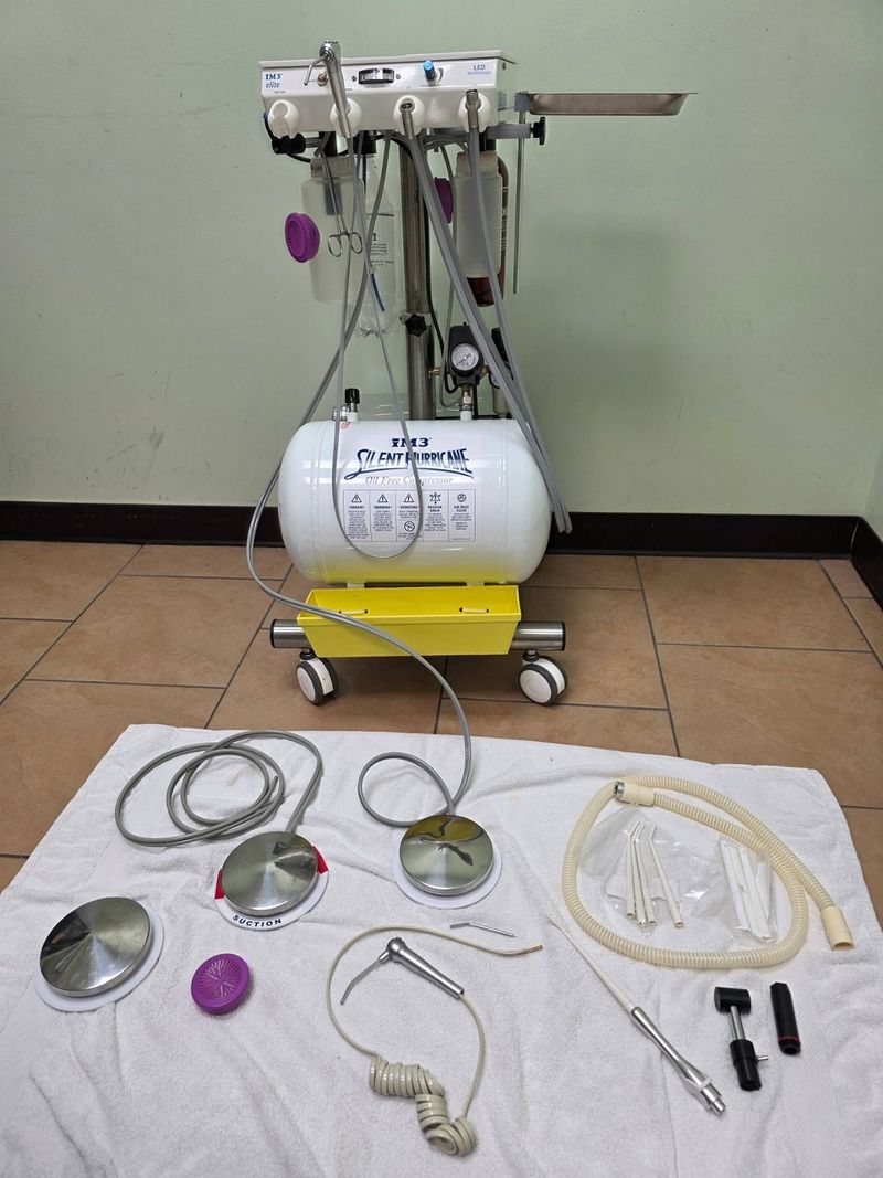 IM3 Elite Veterinary Dental Machine with High- and Low-Speed, Air/Water Spray, and Suction - Image 1
