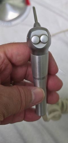 IM3 Elite Veterinary Dental Machine with High- and Low-Speed, Air/Water Spray, and Suction - Image 12