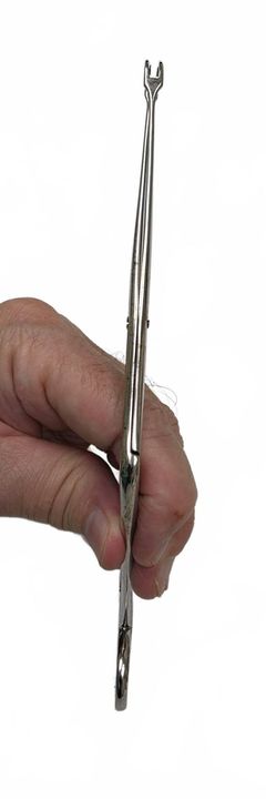 Surgical Instrument Stainless Steel Alligator Sharp Allis Forceps, ~9" - Image 10