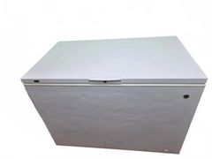 GE Chest Freezer Model FCM15SUYWW, 14.8 Cu Ft - Image 1