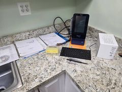 Abaxis Zoetis VetScan VS2 Chemistry Analyzer with Accessories - Image 1