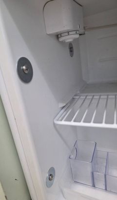 Haier White Locking Mini Refrigerator - Image 19