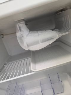 Haier White Locking Mini Refrigerator - Image 6
