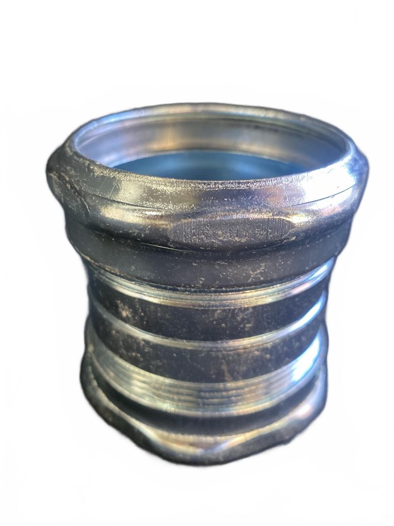EMT Compression Coupling, 2 in Zinc, 2/box - Image 1