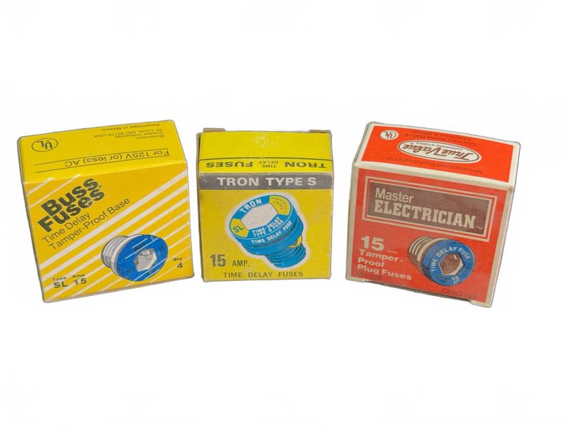 Time-Delay Fuses, 15A, 4/box - Image 1