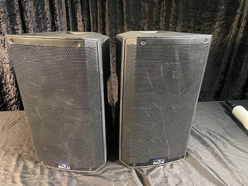 Pair Alto TS212 Powered Loudspeakers