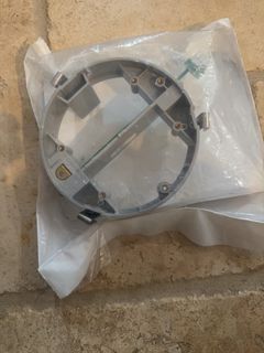 Leviton Leveling Ring for Use with FBB0X - Image 2