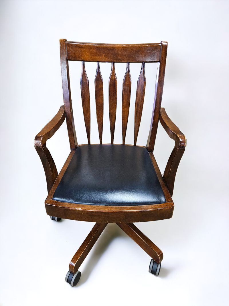 Office Furniture Liquidation Auction, Alberta, VA