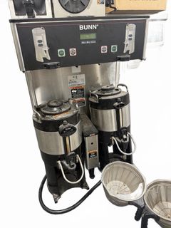 Bunn Dual Coffee Brewer With Two Airpots - Image 1
