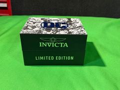 Invicta - D C Comics Joker Men's Wristwatch Model #34618          - Image 9