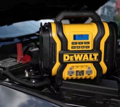 DEWALT2000-Peak Amp Portable Jump Starter with Digital Compressor, USB and AC Power Bank - DXAEPS14 - Image 3