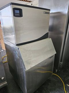 Maxx Ice Commercial Ice Maker and Bin - Image 1
