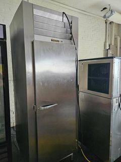 Traulsen Stainless Double-Sided Access Cabinet - Image 8