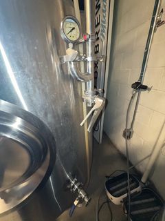 10BBL Stainless Steel Brite Tank with Valves - Image 4