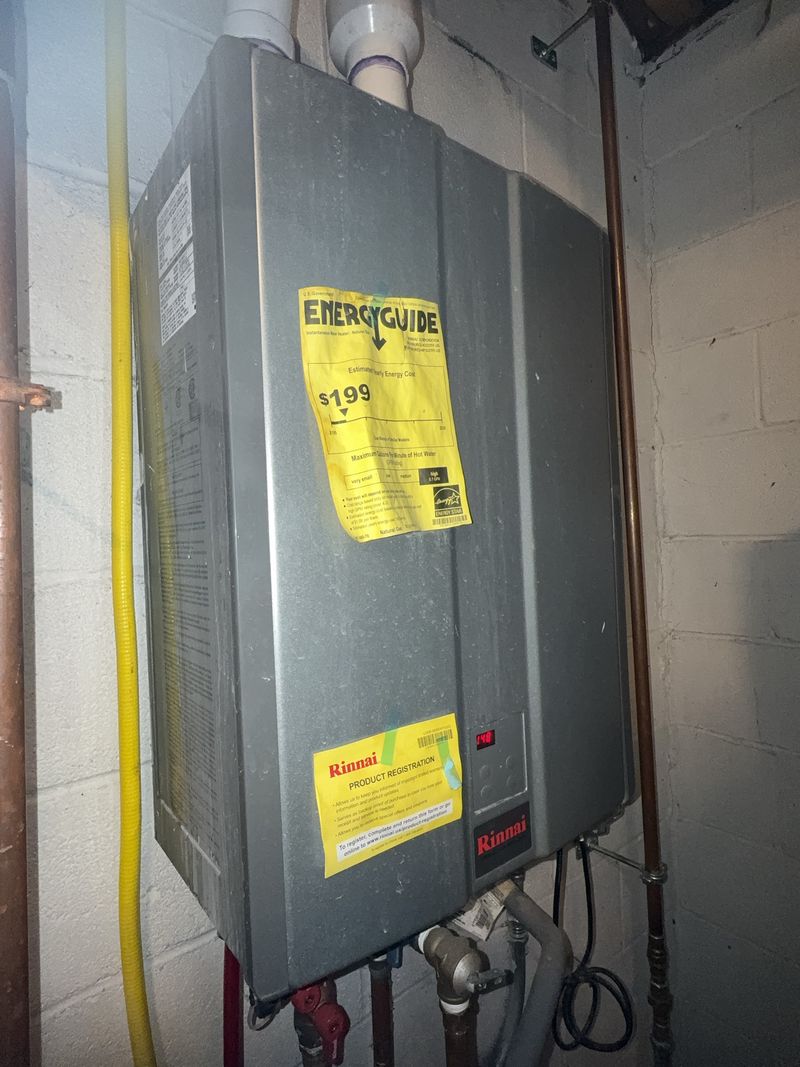 Gas Tankless Water Heater RU99iN - Image 1