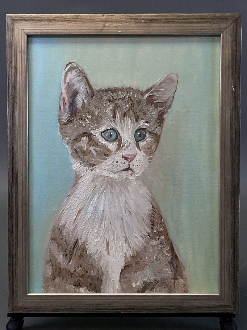 Framed Oil Painting of a Tabby Cat - Image 1