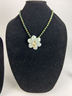 Jade Beaded Flower Necklace & Buddha Pendant - Image 2