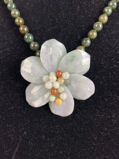 Jade Beaded Flower Necklace & Buddha Pendant - Image 4