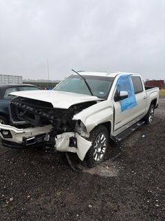 2015 GMC Sierra Denali Truck 4x4 - Image 2