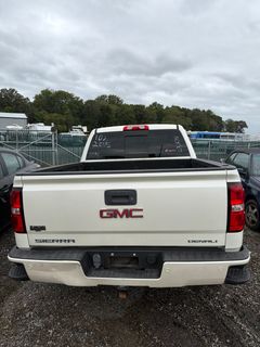 2015 GMC Sierra Denali Truck 4x4 - Image 5