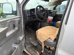 2005 Chevrolet Express 3500  - Image 14