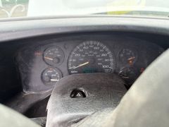 2005 Chevrolet Express 3500  - Image 19