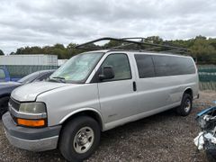 2005 Chevrolet Express 3500  - Image 3