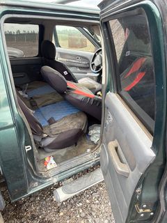 2002 Nissan Frontier XE 4x4  - Image 16