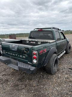 2002 Nissan Frontier XE 4x4  - Image 6