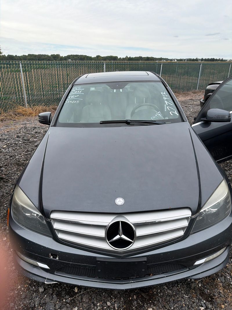 2011 Mercedes Benz C 300 - Image 1