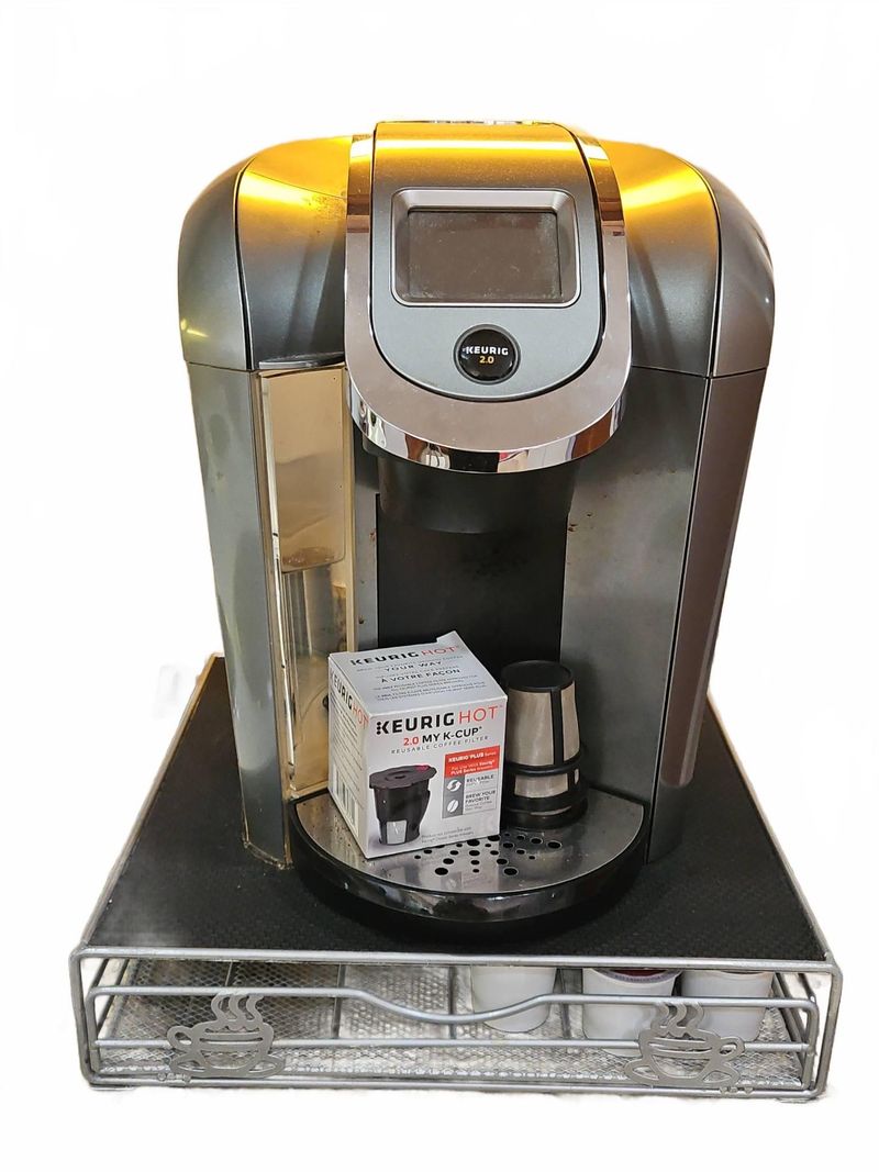 Keurig Coffee Maker With Accessories - Image 1
