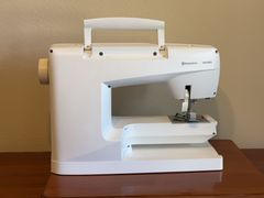 Husqvarna Viking Opal 670 Sewing Machine - Image 8