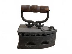 Cast Iron Coal Press Iron with Wooden H - Image 1