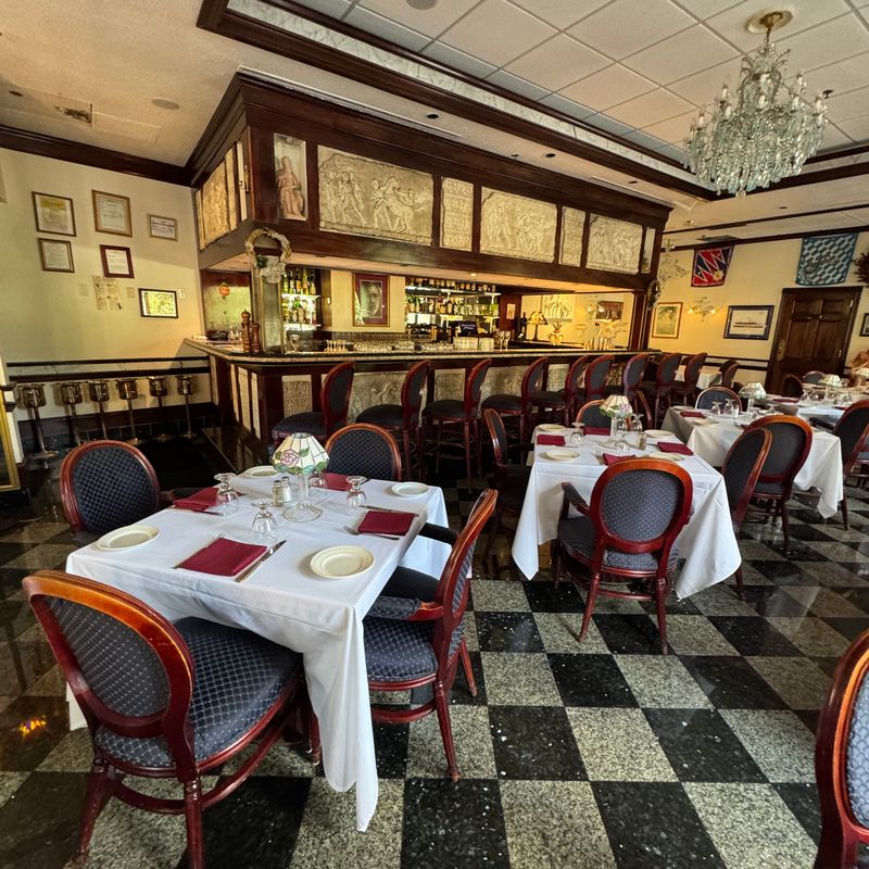 Prestigious Washington DC Restaurant Auction.  banner