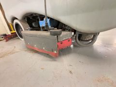 Advance Advenger Ride-On Floor Scrubber - Image 13
