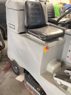 Nilfisk Advance 2400D Ride-On Floor Scrubber - Image 13