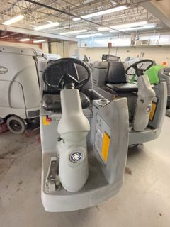 Nilfisk Advance 2400D Ride-On Floor Scrubber - Image 14