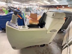 Nilfisk Advance Adgressor 3820C Floor Scrubber - Image 15