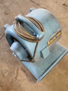 Blue Floor Dryer Blower Fan with Handle - Image 6