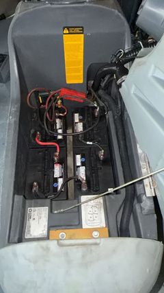Nilfisk Advance Convertamatic 24D-C Scrubber - Image 7