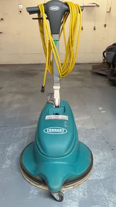 Tennant 2370 Floor Buffer - Image 2
