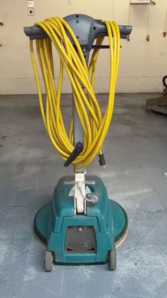 Tennant 2370 Floor Buffer - Image 4