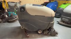 Nilfisk Advance Convertamatic 28C Floor Scrubber - Image 4