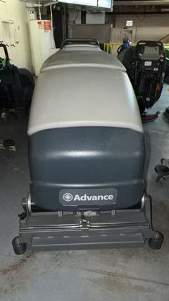 Advance SC800 EcoFlex Floor Scrubber - Image 3