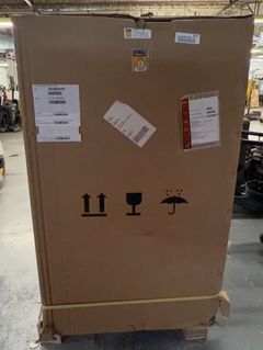 CA60 24B Floor Scrubber in Packaging - Image 3